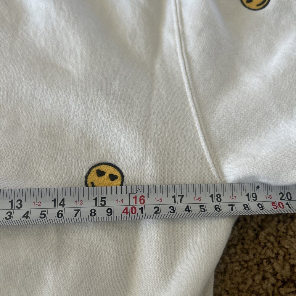Reflex Sweatshirt Small White Ivory Embroidered Smiley Crew Neck Sweater Womens - Picture 7 of 8